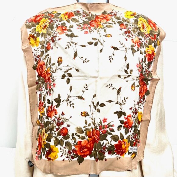 Vigt Yves Saint Laurent Mini Scarf/Handker 100% silk satin, 22"  Beige Flora (17 - Picture 5 of 6